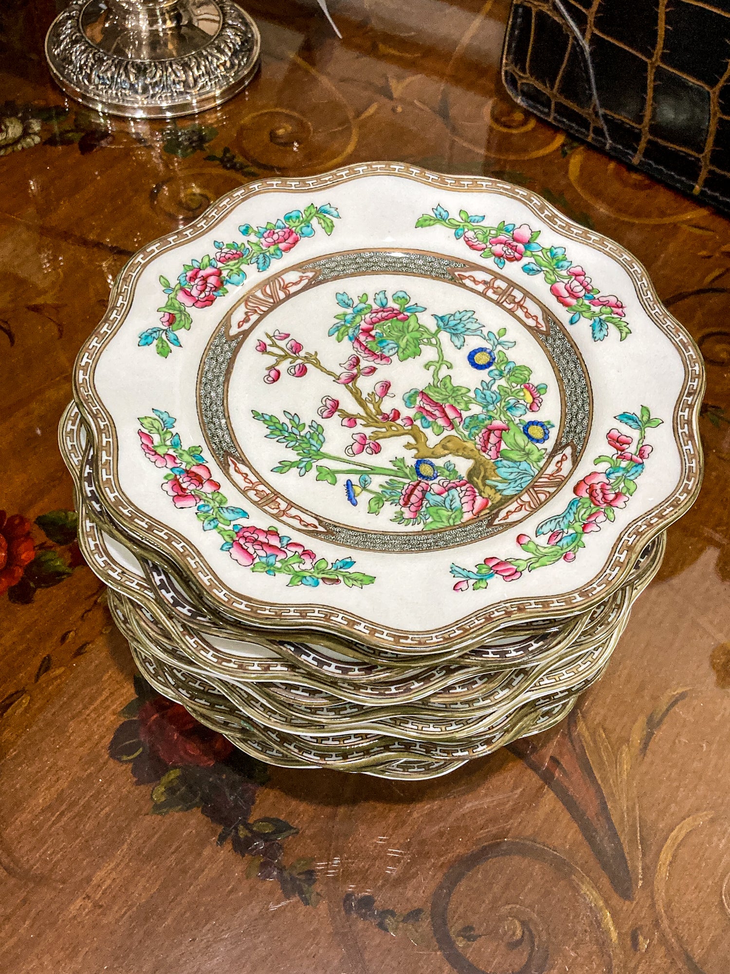 Twelve Antique Coalport England Indian Tree Bone China Luncheon Plates