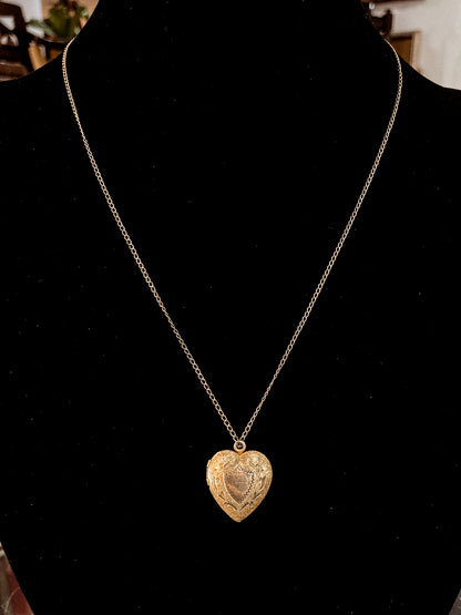 Vintage Gold Filled Engraved Heart Photo Locket Pendant Necklace