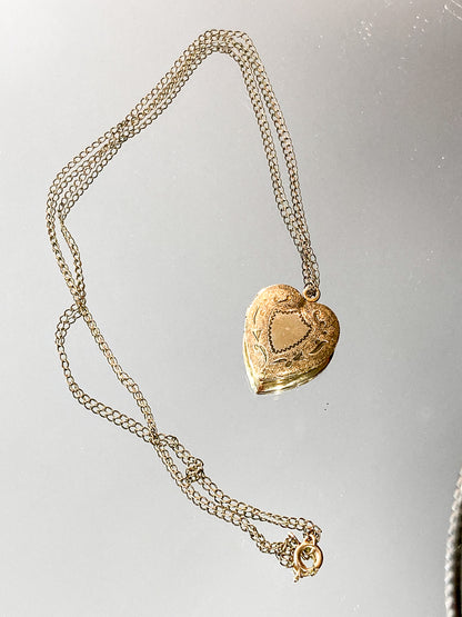 Vintage Gold Filled Engraved Heart Photo Locket Pendant Necklace