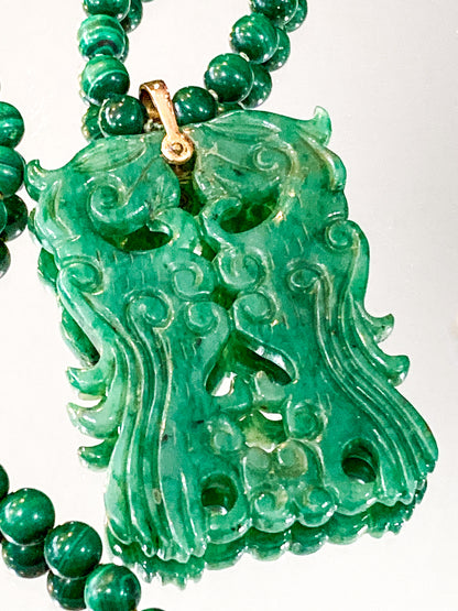 Vintage 14K Yellow Gold Green Malachite Bead Carved Pendant Necklace