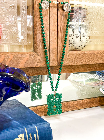 Vintage 14K Yellow Gold Green Malachite Bead Carved Pendant Necklace