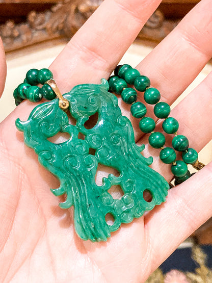 Vintage 14K Yellow Gold Green Malachite Bead Carved Pendant Necklace
