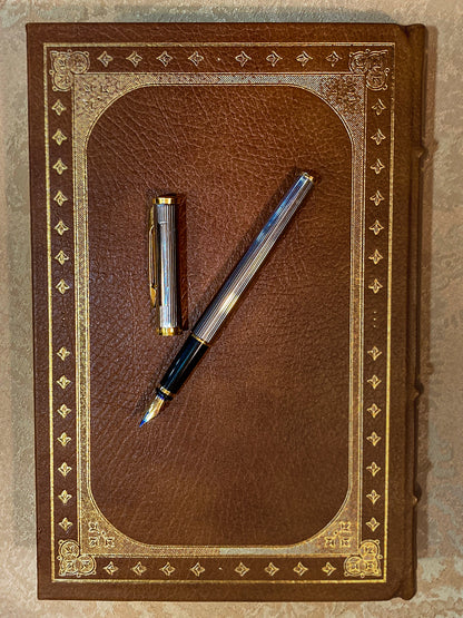 Vintage Waterman 18K Yellow Gold Silver Ribbed Fountain Ink Pen