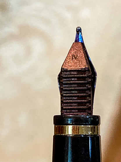 Vintage Waterman 18K Yellow Gold Silver Ribbed Fountain Ink Pen