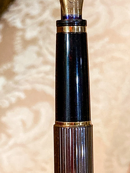 Vintage Waterman 18K Yellow Gold Silver Ribbed Fountain Ink Pen