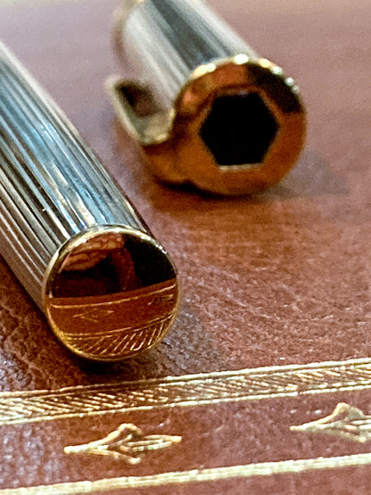 Vintage Waterman 18K Yellow Gold Silver Ribbed Fountain Ink Pen