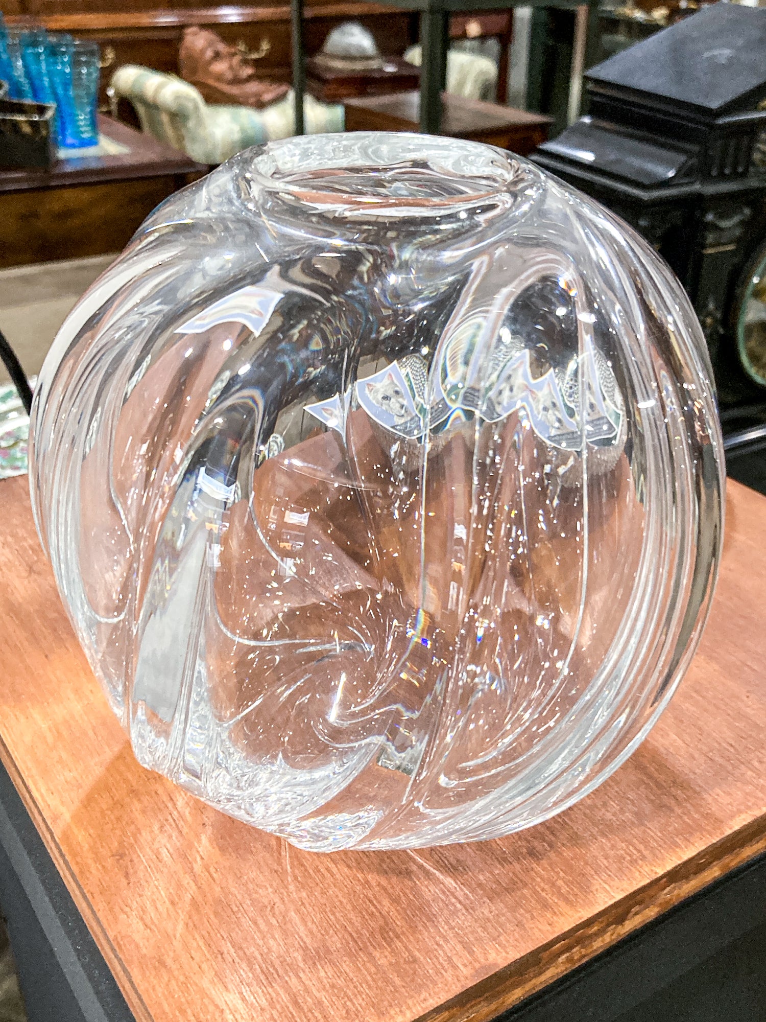 Vintage 1940s Libbey Clear Glass Rose Spherical Swirl Bowl Vase