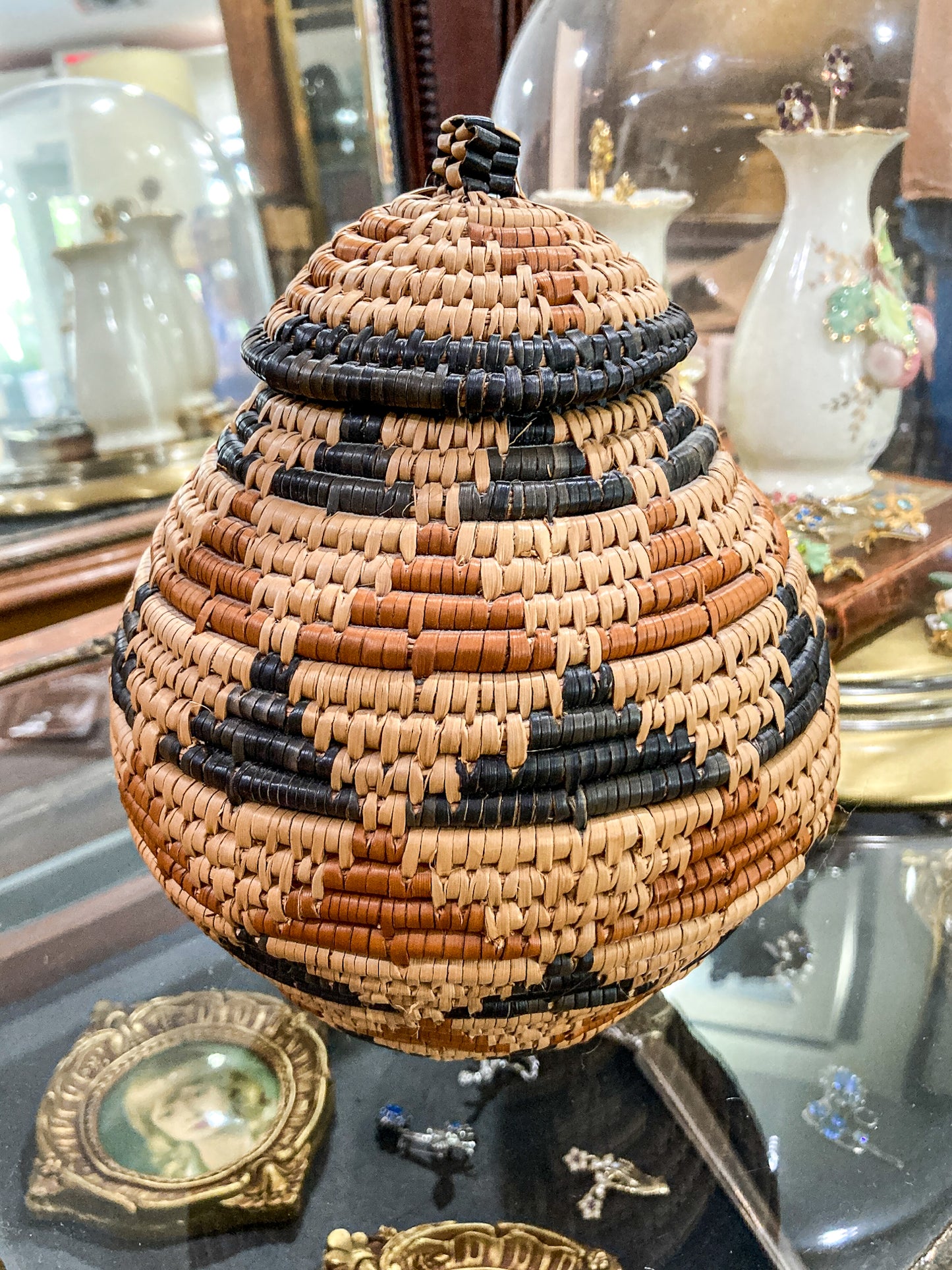 Vintage 1950s H. Gumede South African Zulu Hand Woven Lidded Basket