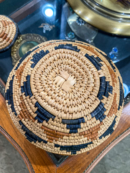 Vintage 1950s H. Gumede South African Zulu Hand Woven Lidded Basket