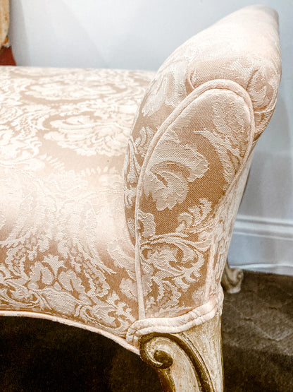 1960s Italian Louis XV Style Painted Gilt Wood Frame Cream Upholstered Bench