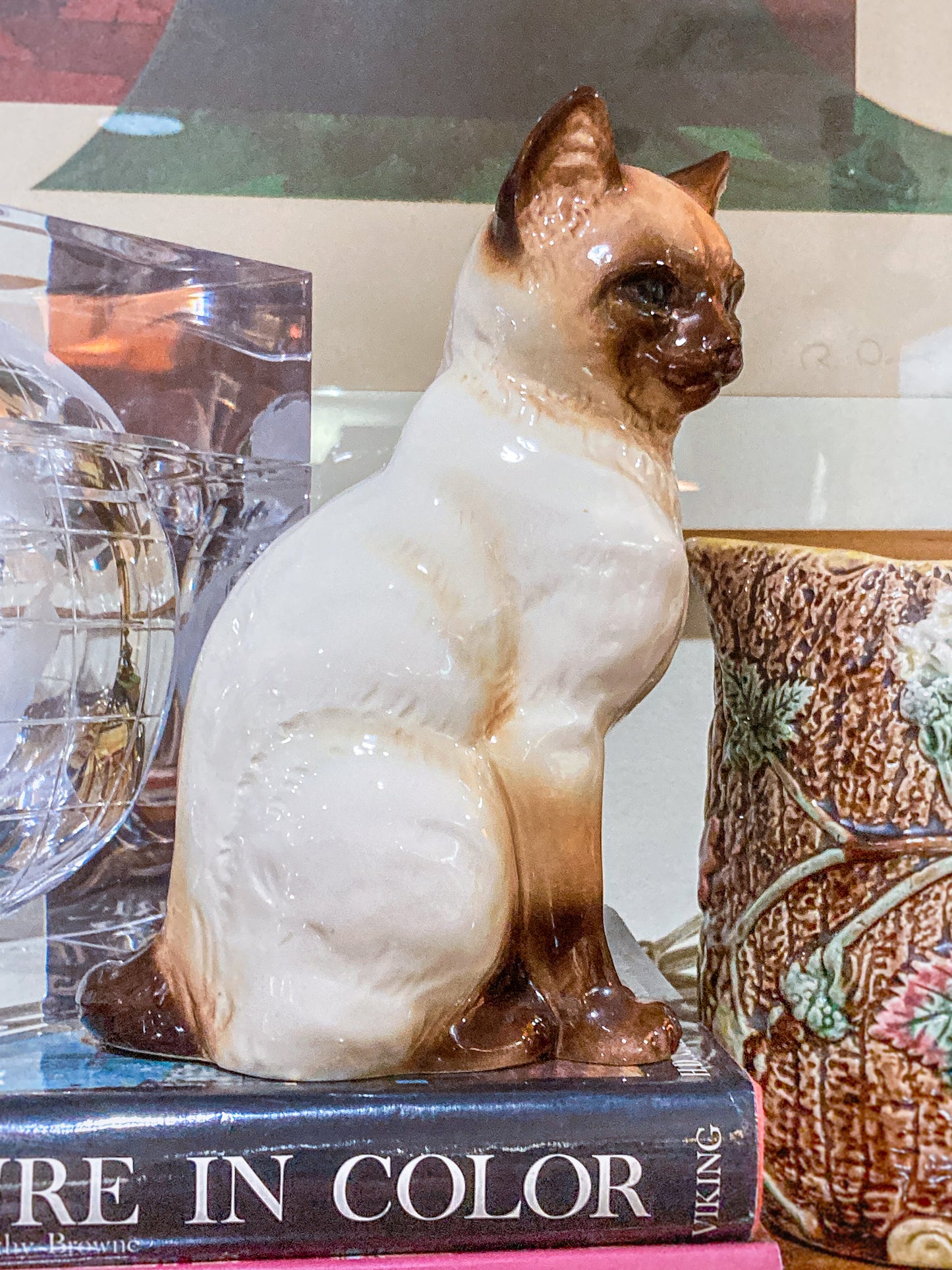 Vintage 1970s Siamese Cat Goebel #2438 Sculptural Porcelain Figurine