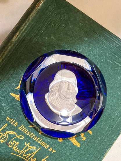 Vintage 1975 Benjamin Franklin Baccarat Franklin Mint Cobalt Glass Paperweight