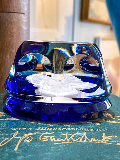 Vintage 1975 Benjamin Franklin Baccarat Franklin Mint Cobalt Glass Paperweight