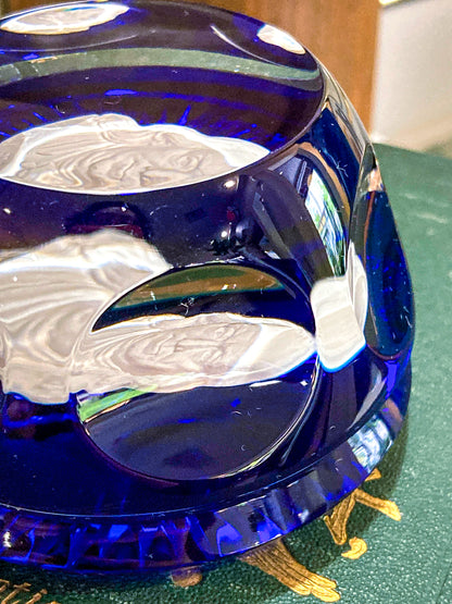 Vintage 1975 Benjamin Franklin Baccarat Franklin Mint Cobalt Glass Paperweight