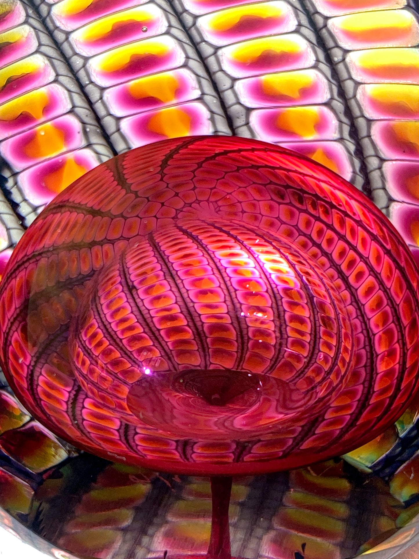 Vintage 1996 Tom Philabaum Handblown Reptile Skin Bubble Glass Paperweight