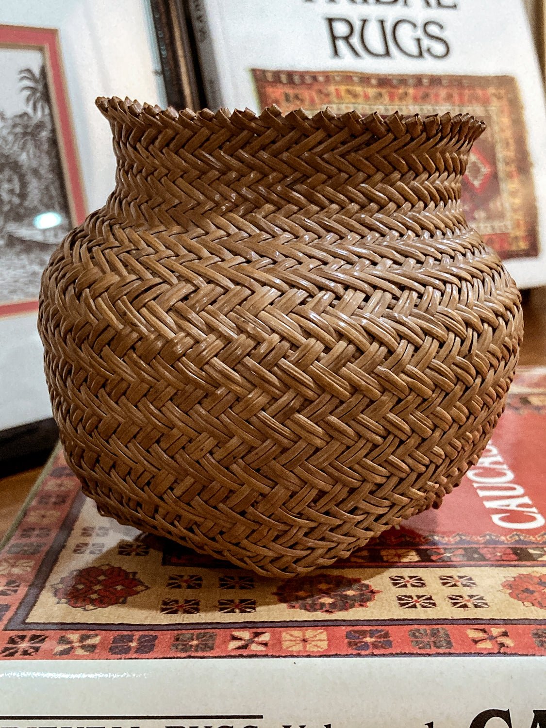 Vintage 20th Century Hand Woven Tarahumara Small Twill Pine Needle Basket