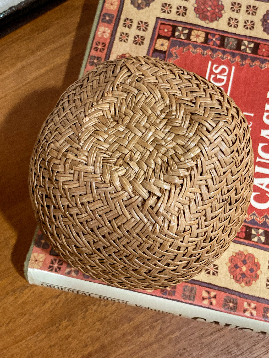 Vintage 20th Century Hand Woven Tarahumara Small Twill Pine Needle Basket