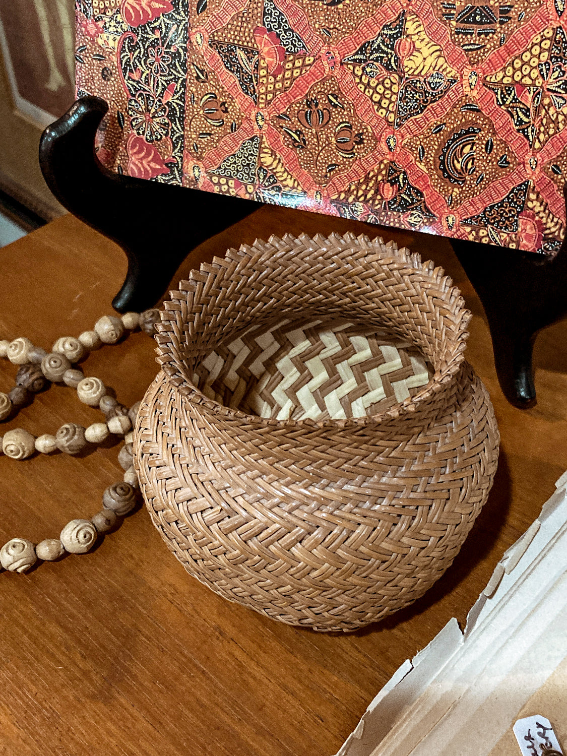 Vintage 20th Century Hand Woven Tarahumara Small Twill Pine Needle Basket