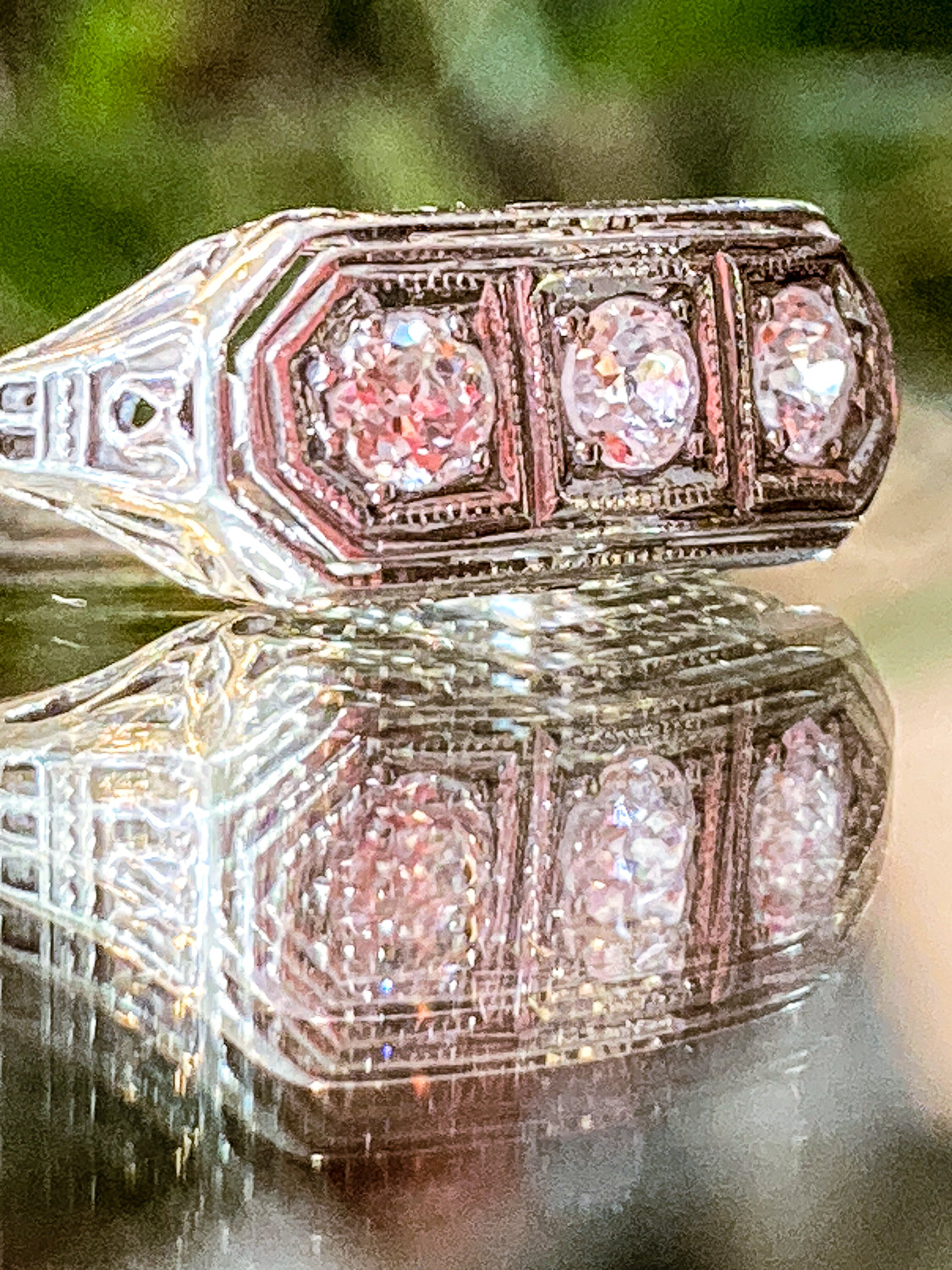 Vintage Art Deco 10K White Gold Filigree Triple Diamond Round Cut Ring