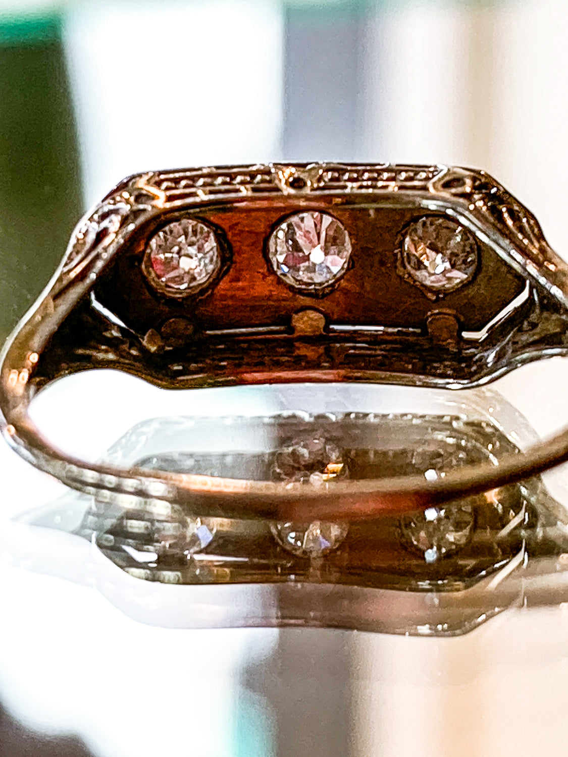 Vintage Art Deco 10K White Gold Filigree Triple Diamond Round Cut Ring