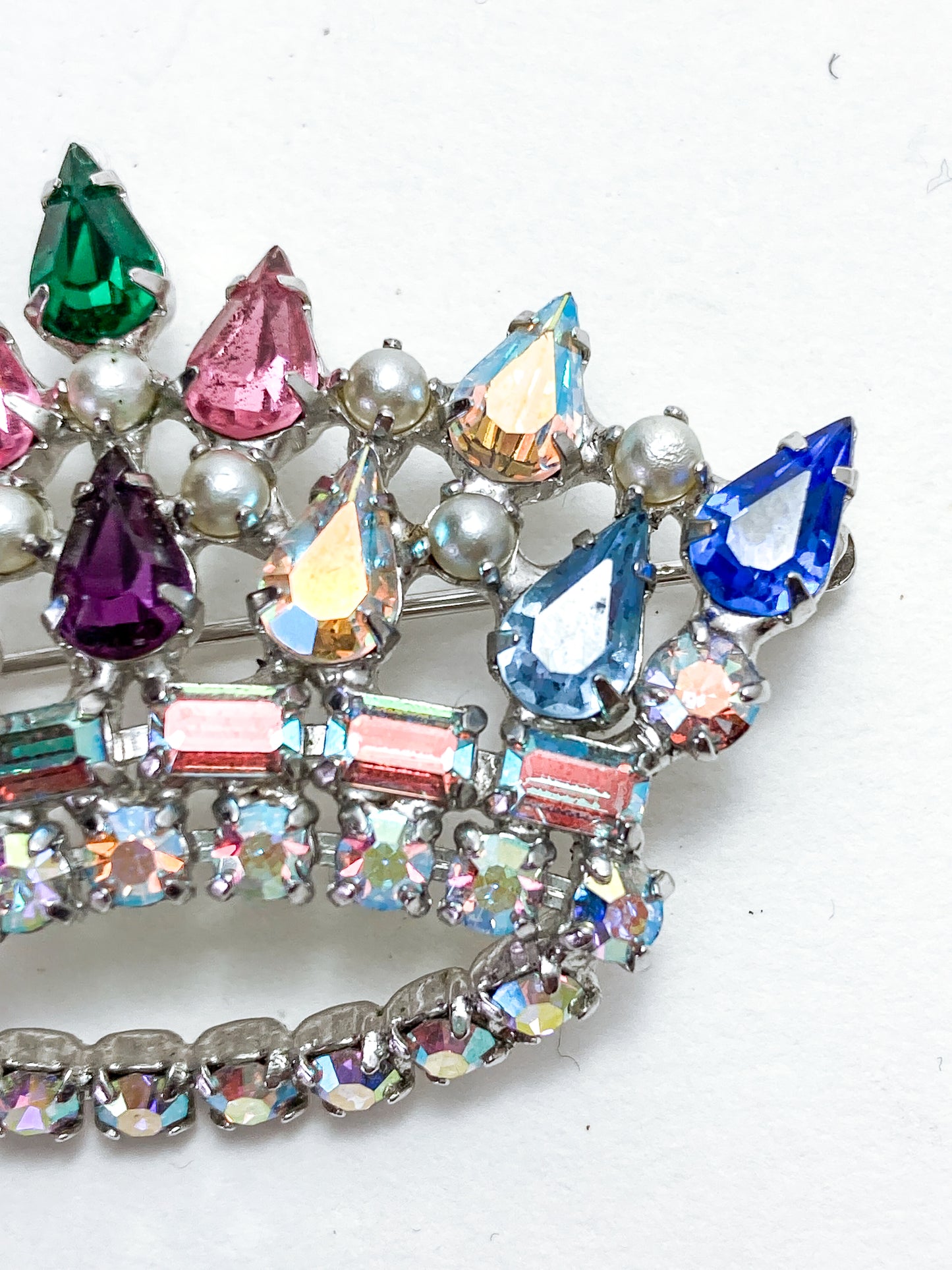 Vintage B. David Colorful Iridescent Rhinestone Pearl Crown Brooch Pin Jewelry