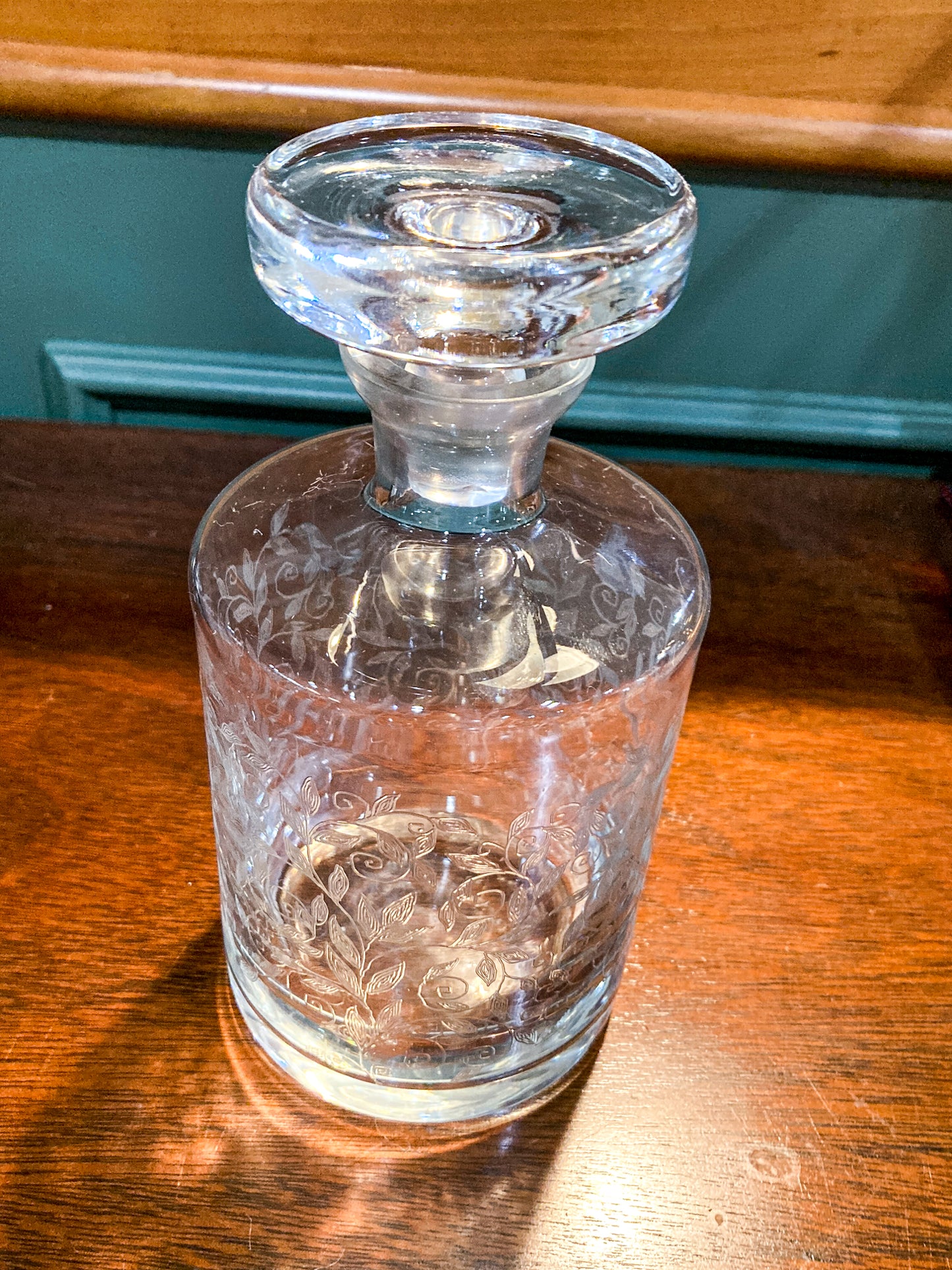 Vintage Formano MCM Hand- Etched Leaves Vine Clear Glass Decanter Barware