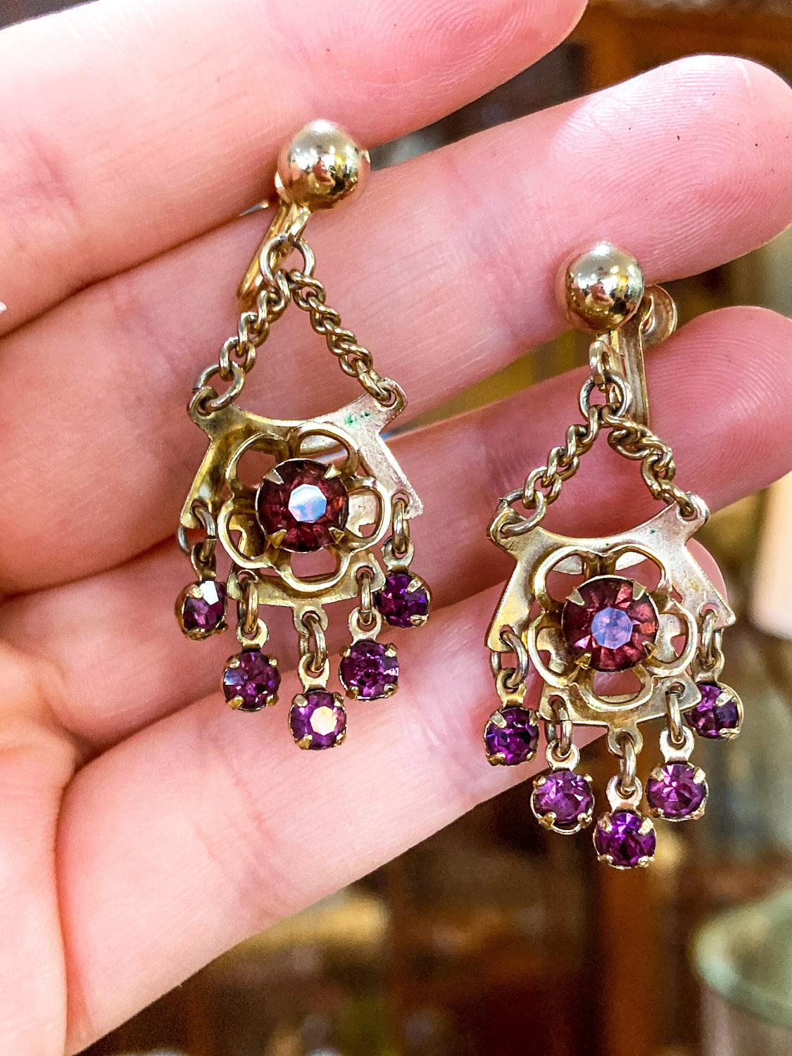 Vintage Gold Tone Amethyst Rhinestone Screw Back Dangle Earrings