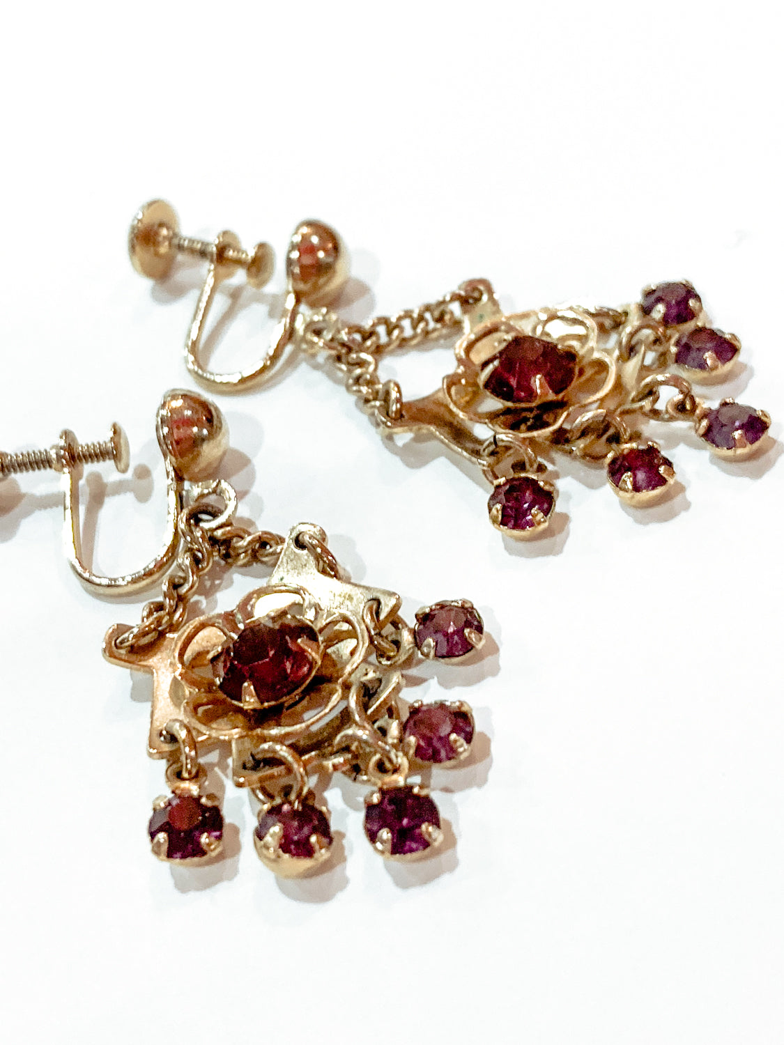Vintage Gold Tone Amethyst Rhinestone Screw Back Dangle Earrings