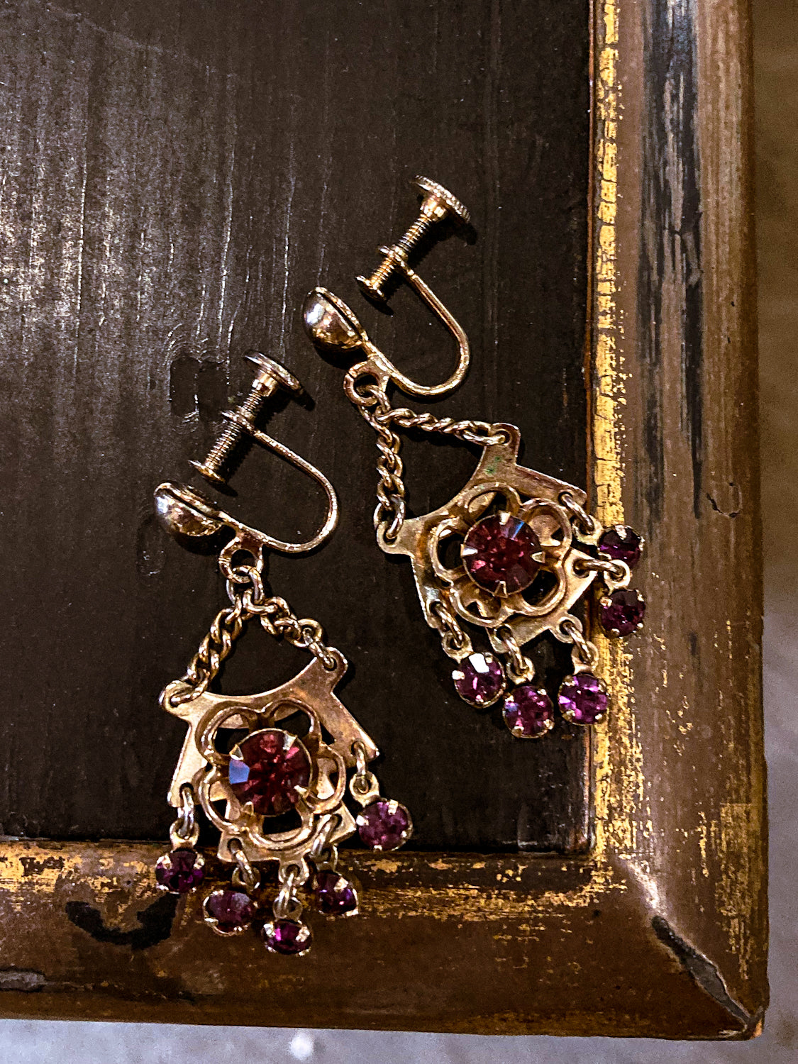 Vintage Gold Tone Amethyst Rhinestone Screw Back Dangle Earrings