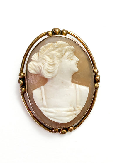 Vintage Gold Tone Neo-Classical Style Italian Oval Cameo Brooch Pin