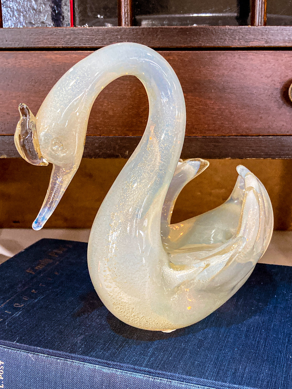 Vintage Hand Blown Gold Glitter Fleck Italian Seguso Murano Glass Swan Sculpture