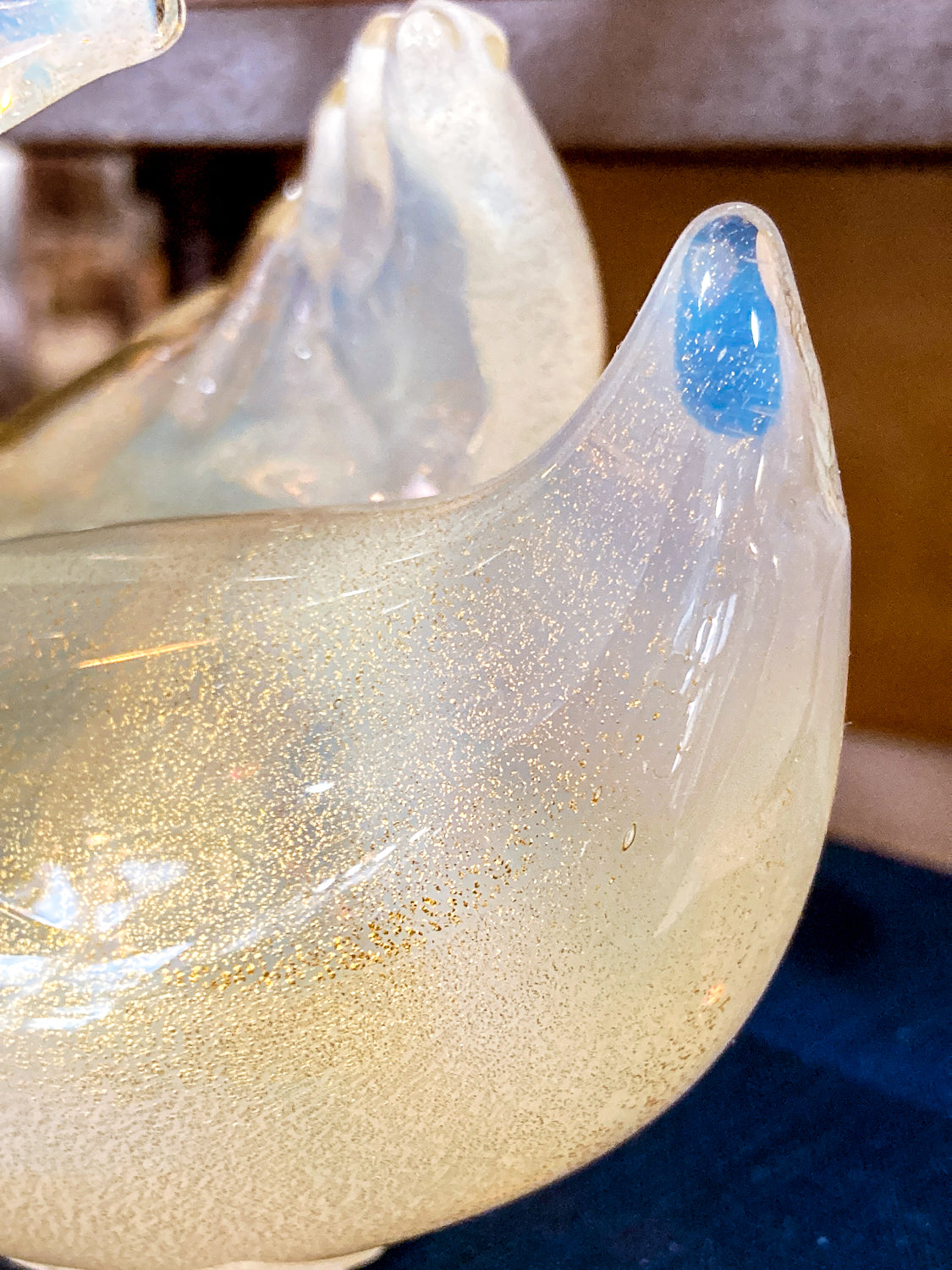 Vintage Hand Blown Gold Glitter Fleck Italian Seguso Murano Glass Swan Sculpture