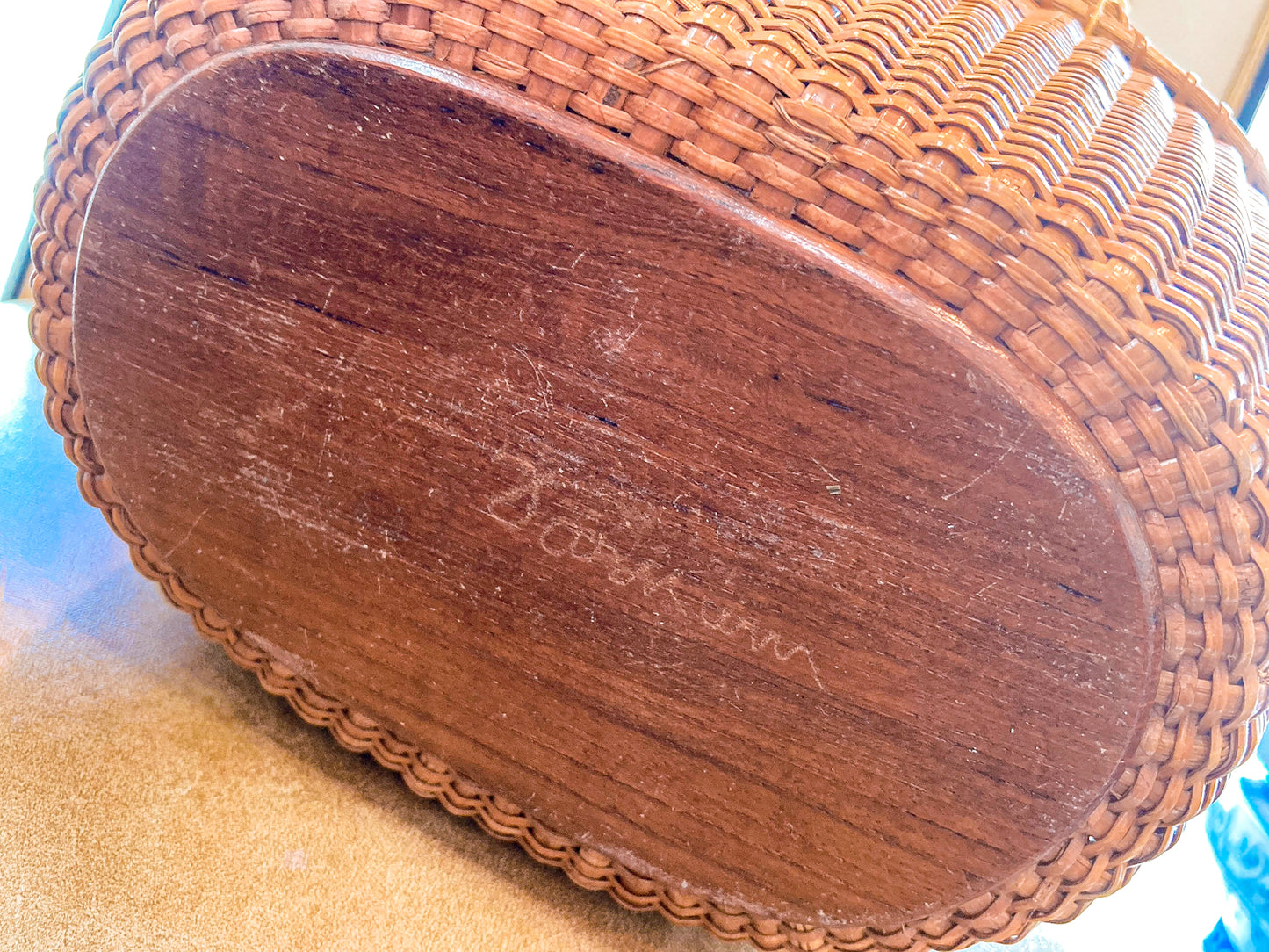 Vintage Handmade Ivoryite Scrimshaw Farnum Nantucket Basket Handbag