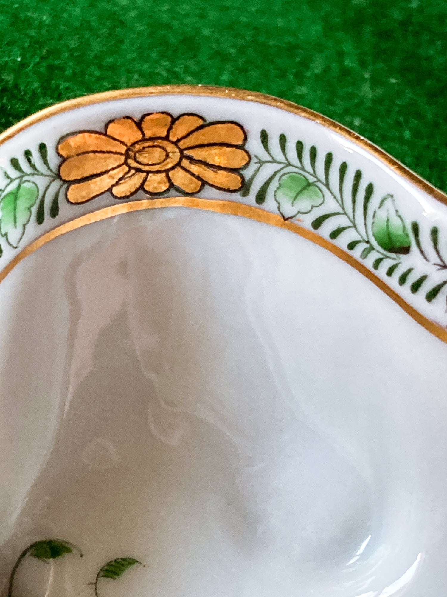 Vintage Herend Hand Painted Green Chinese Bouquet Porcelain Leaf Trinket Dish