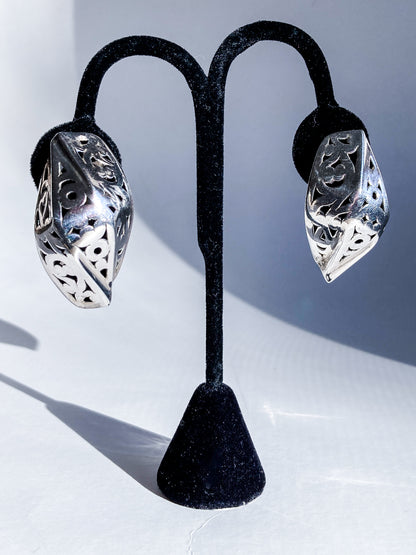 Vintage Indonesian Sterling Silver Openwork Geometric Dimensional Clip On Earrings