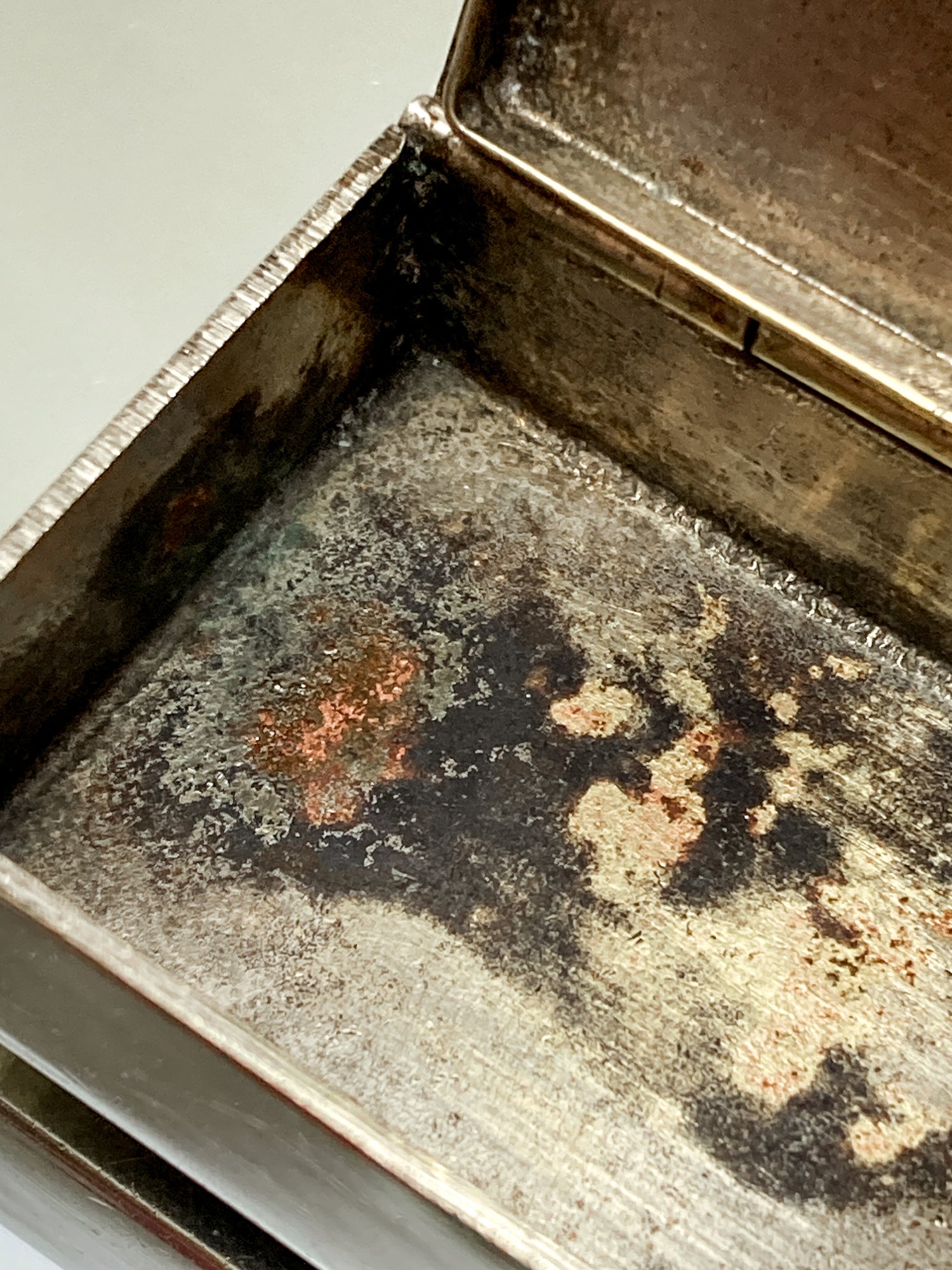 Vintage Italian Silver Miniature Hinged Pillbox Trinket Box