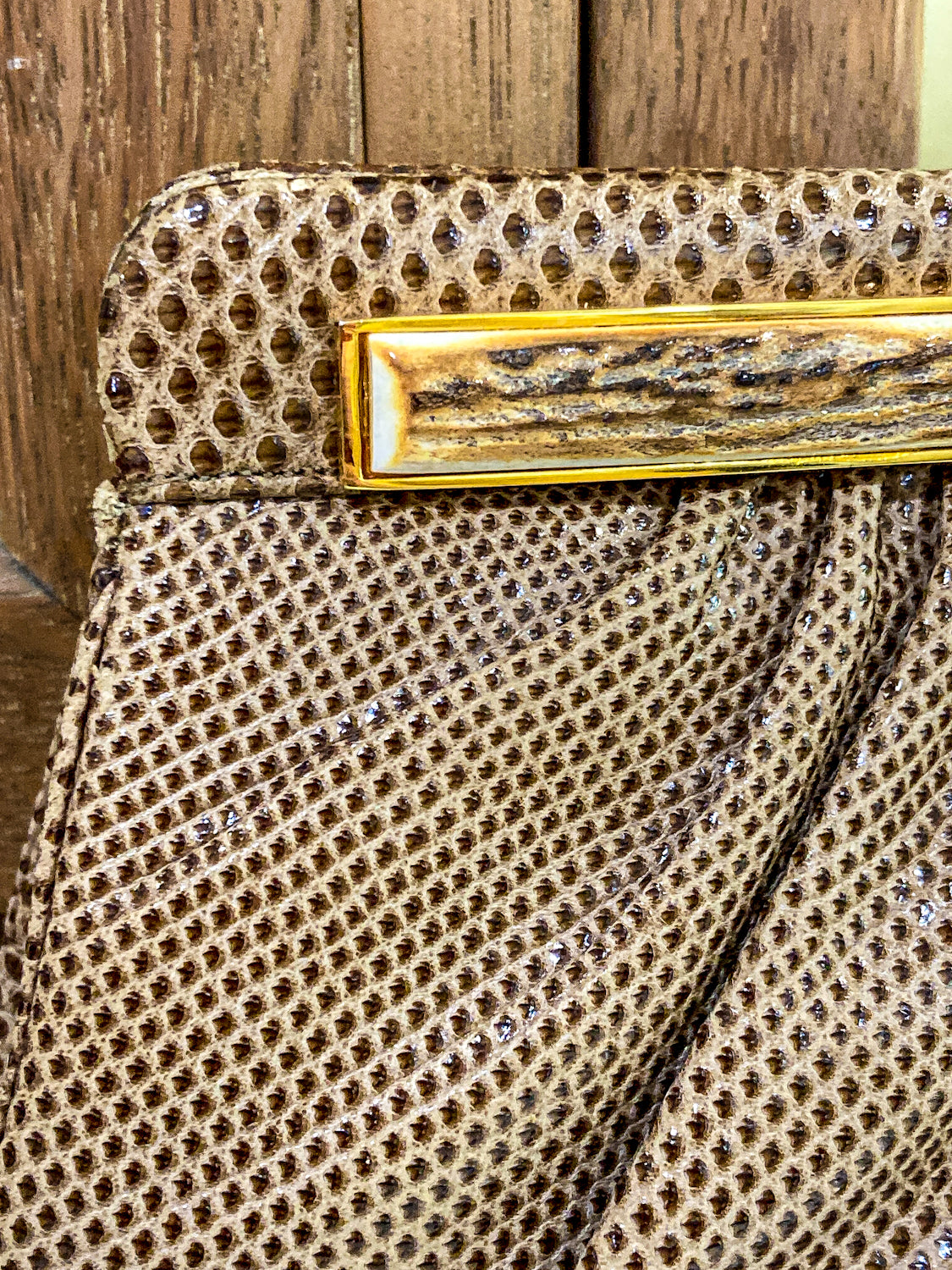 Vintage Judith Leiber Horn Lizard Leather Beige Handbag Clutch Crossbody Purse