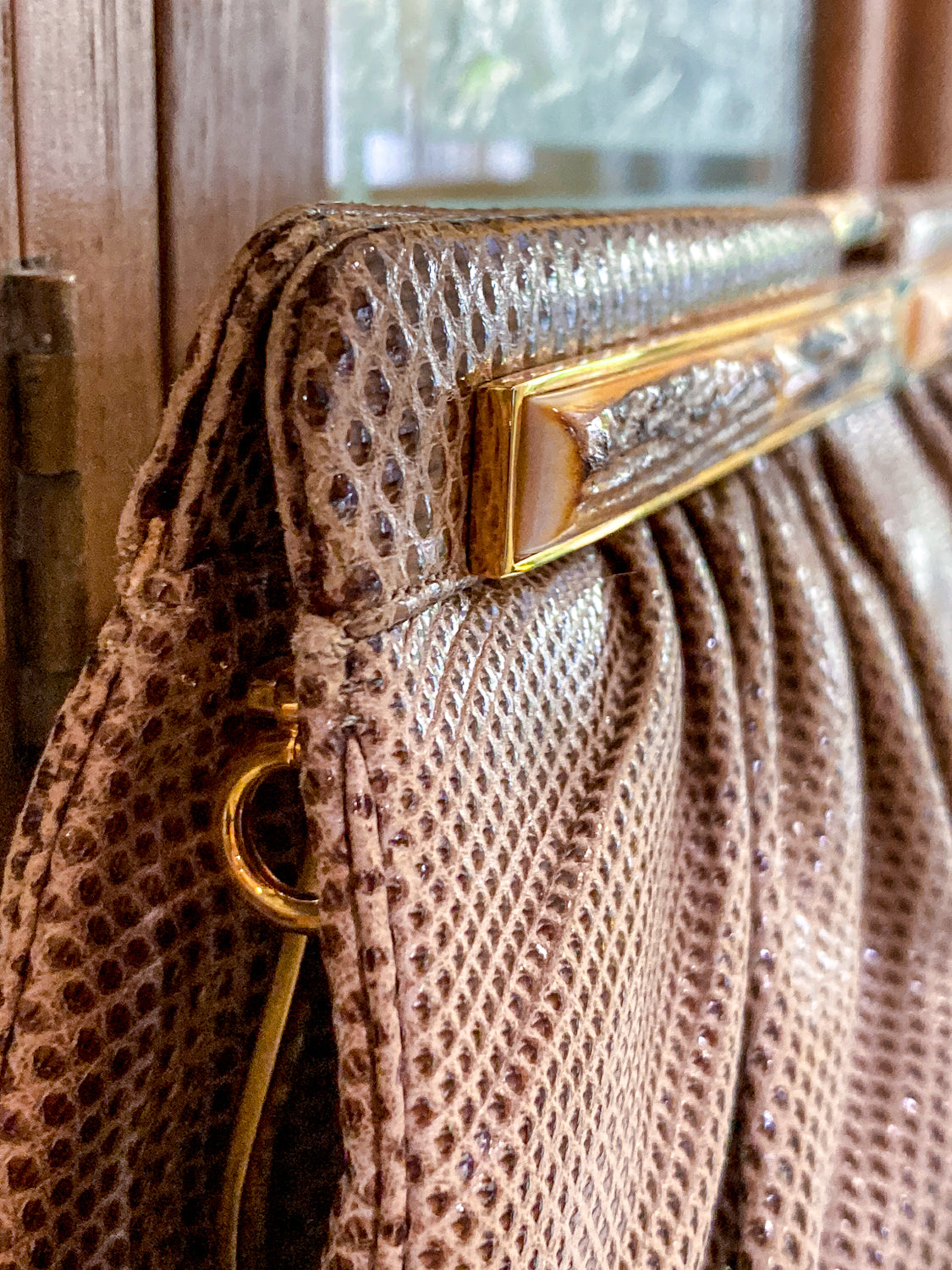 Vintage Judith Leiber Horn Lizard Leather Beige Handbag Clutch Crossbody Purse