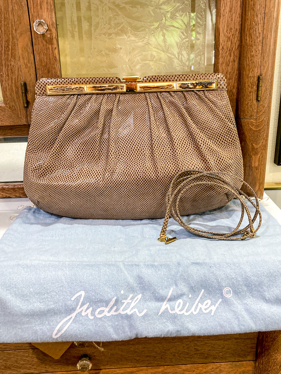 Vintage Judith Leiber Horn Lizard Leather Beige Handbag Clutch Crossbody Purse