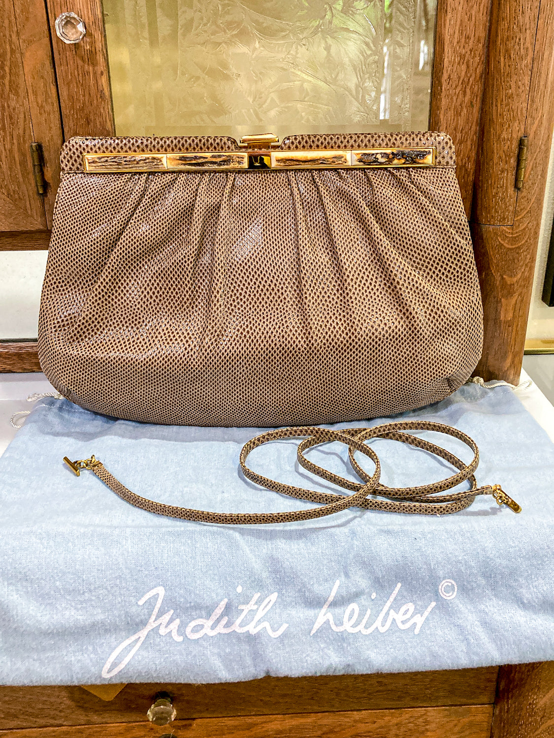 Vintage Judith Leiber Horn Lizard Leather Beige Handbag Clutch Crossbody Purse