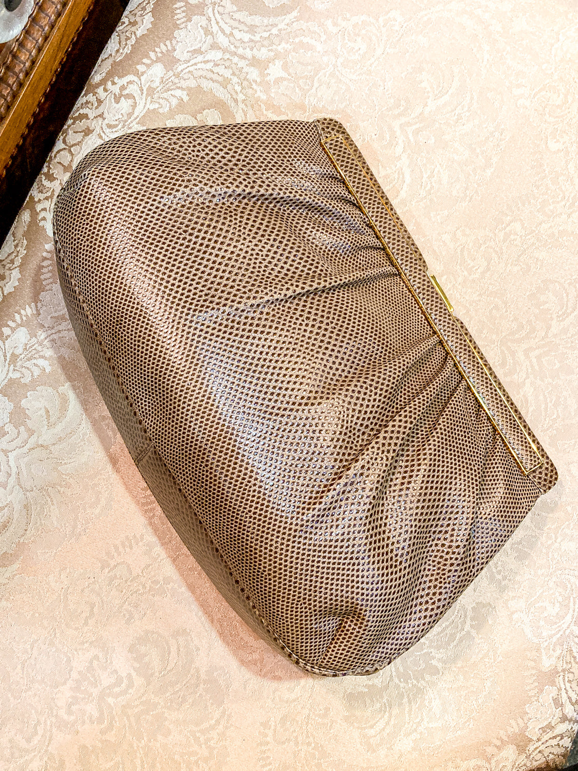 Vintage Judith Leiber Horn Lizard Leather Beige Handbag Clutch Crossbody Purse