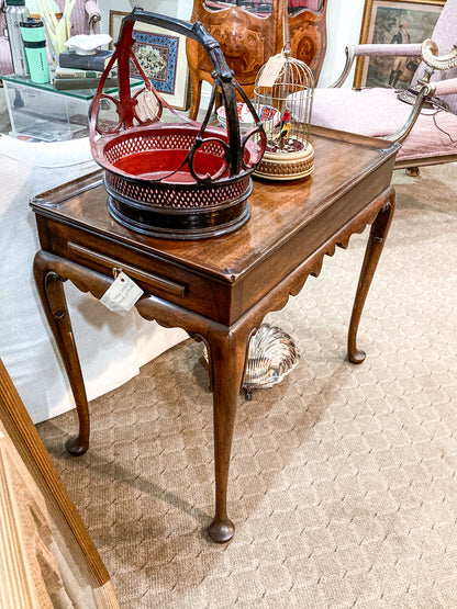 Vintage Kittinger Queen Anne Style Mahogany Accent Tea Table