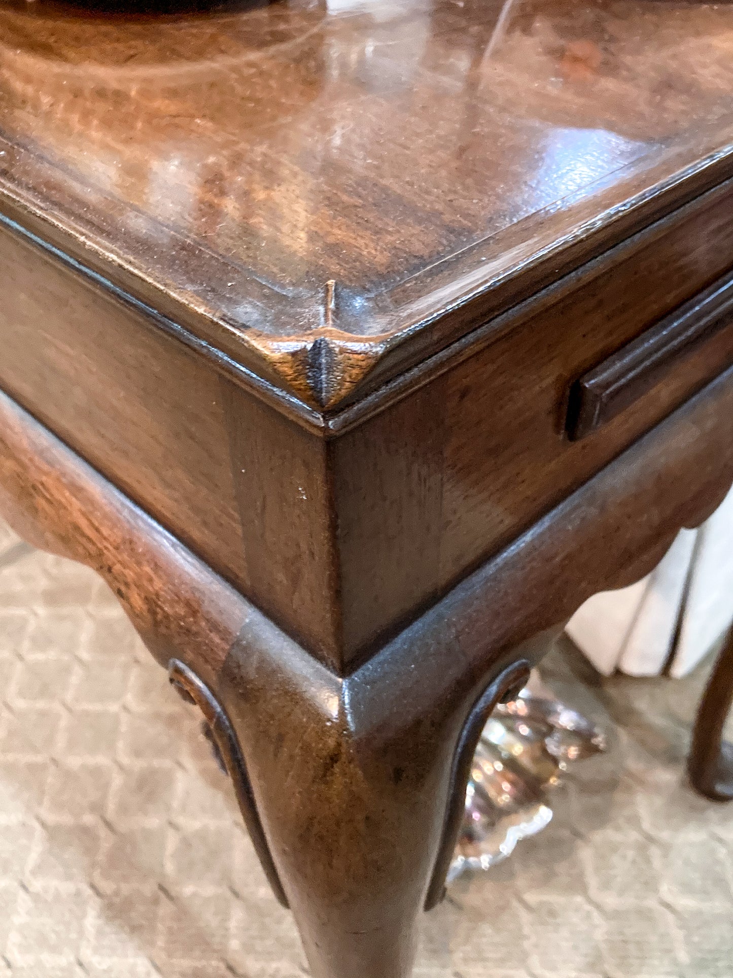 Vintage Kittinger Queen Anne Style Mahogany Accent Tea Table