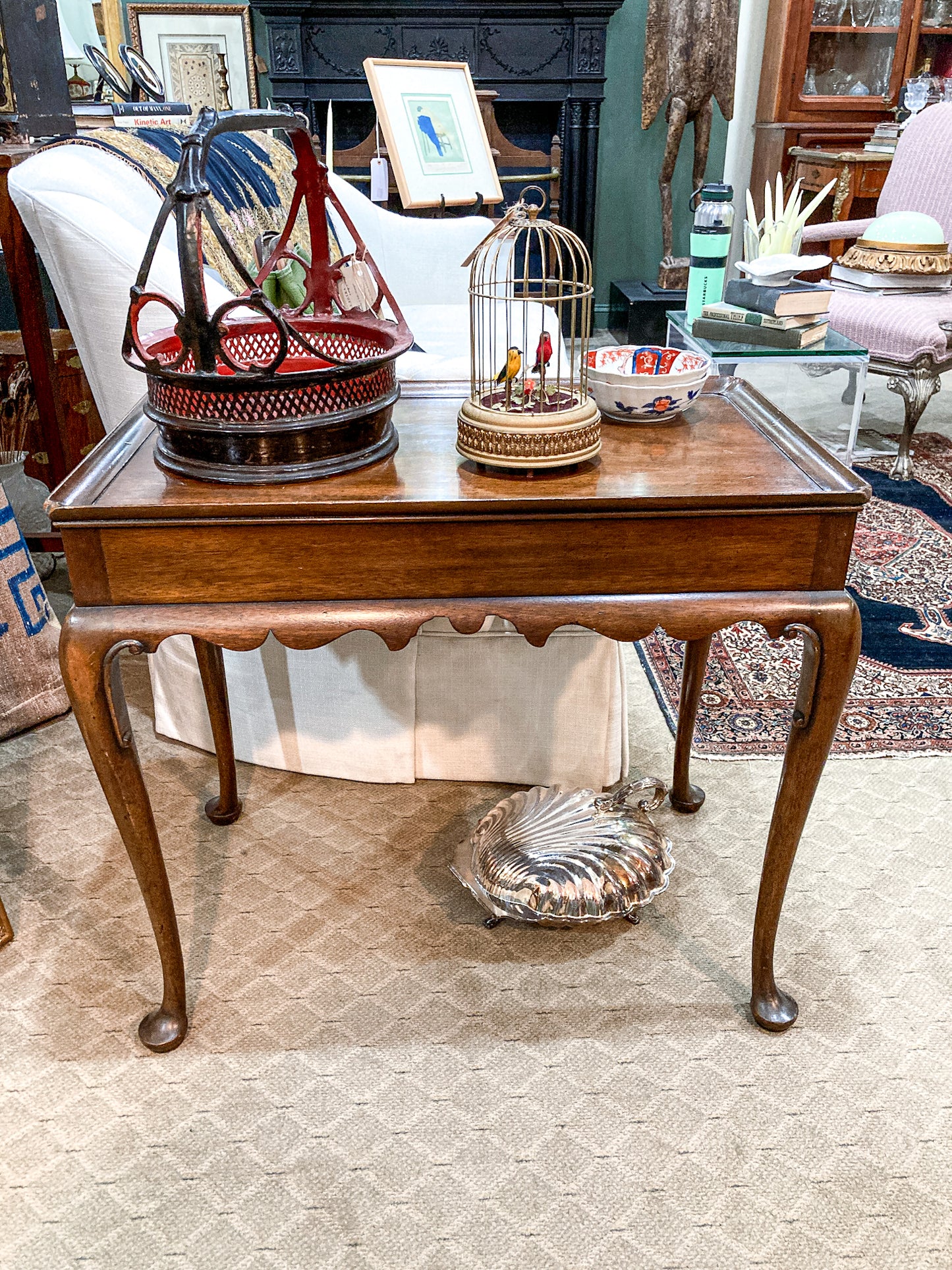 Vintage Kittinger Queen Anne Style Mahogany Accent Tea Table