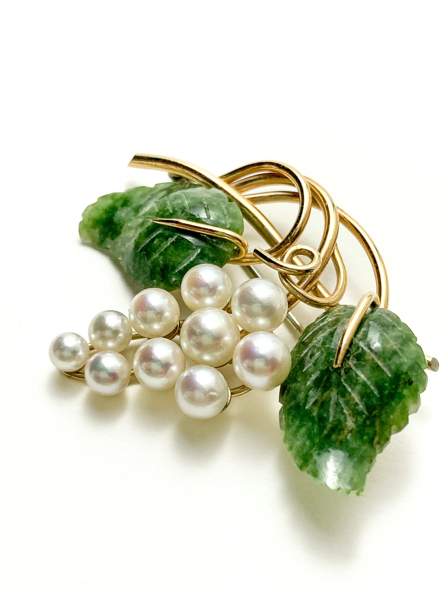 Vintage Krementz Nephrite Pearl Grapes Gold Coated Earrings Brooch Set
