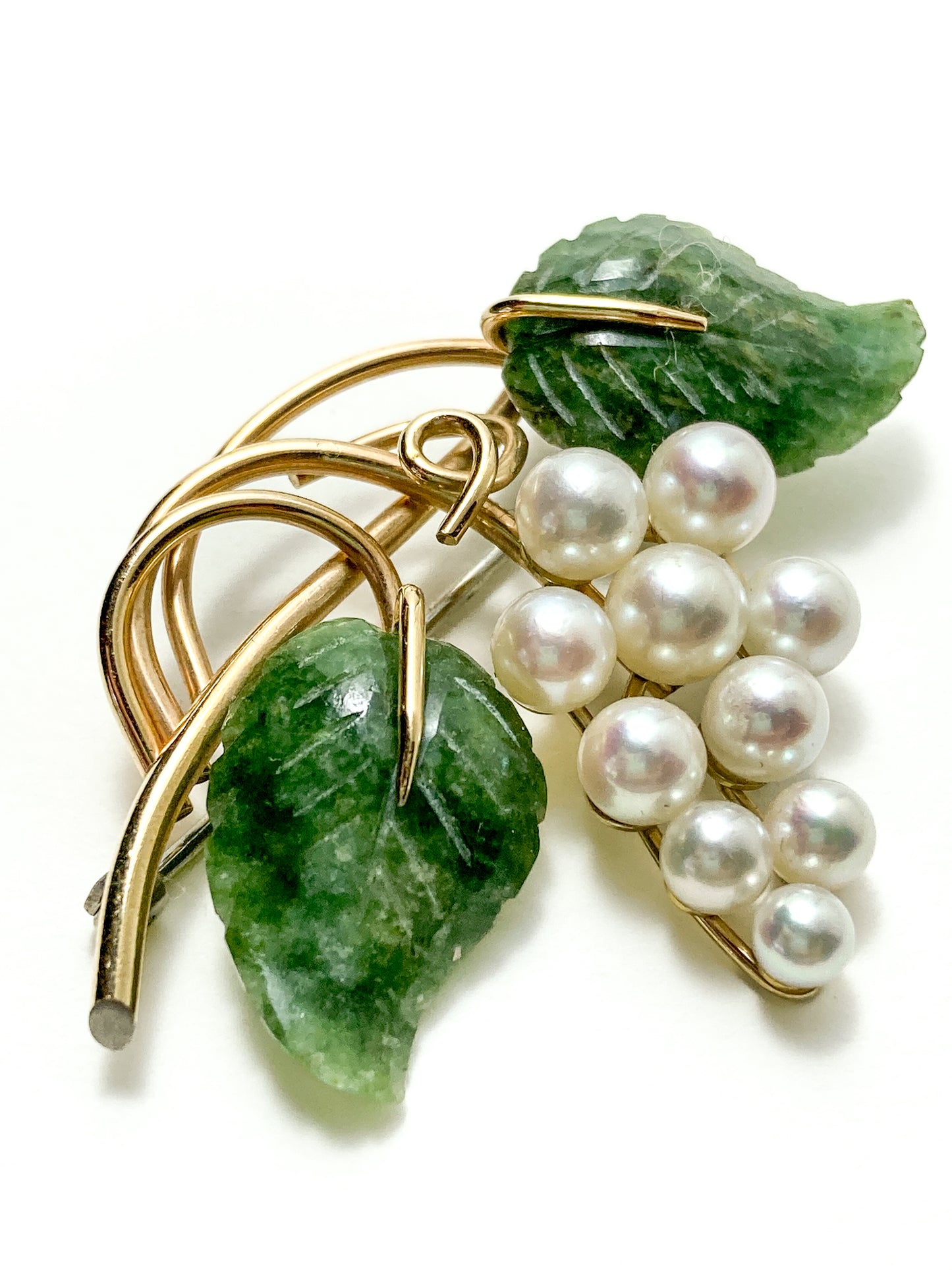 Vintage Krementz Nephrite Pearl Grapes Gold Coated Earrings Brooch Set