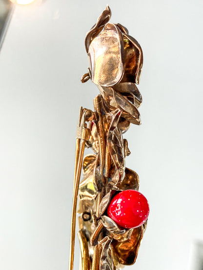 Vintage Large 1940s Trifari Floral Gold Tone Red Faux Stone Fur Clip Brooch