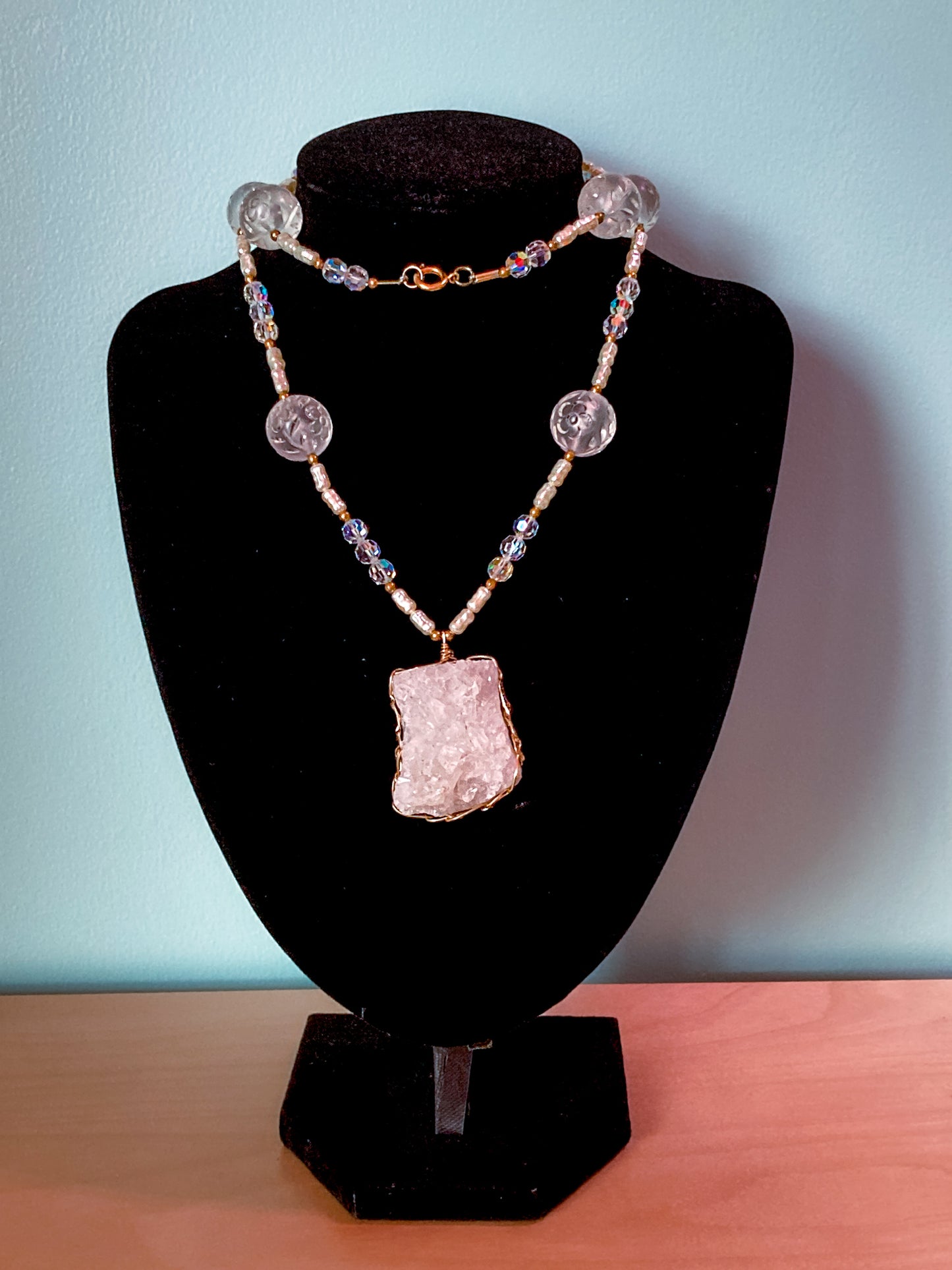 Vintage Lois Becker Handmade Druzy Quartz Pendant Pearl Acrylic Bead Necklace