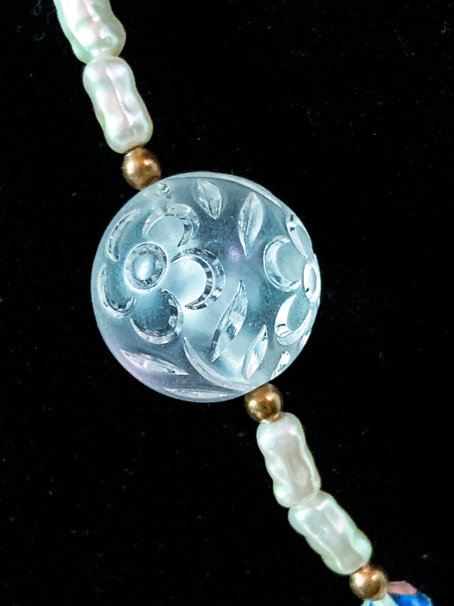 Vintage Lois Becker Handmade Druzy Quartz Pendant Pearl Acrylic Bead Necklace