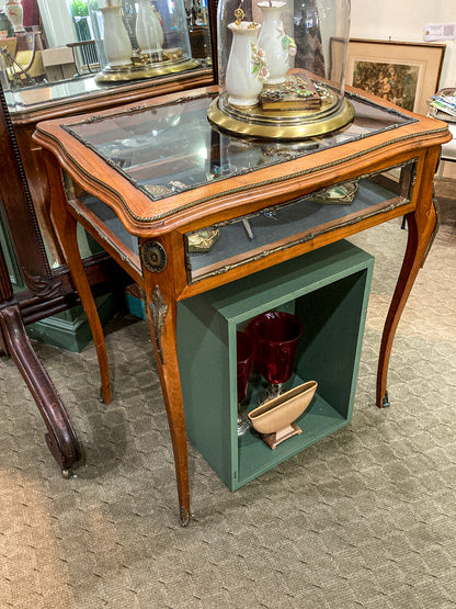 Vintage Louis XV Style Hinged Lidded Vitrine Glass Curio Wood Side Table